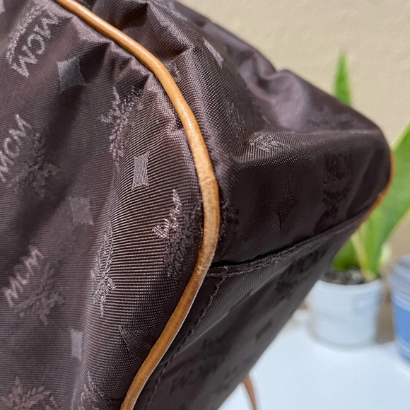 MCM Vintage Zippered Tote - Picture 9 of 16